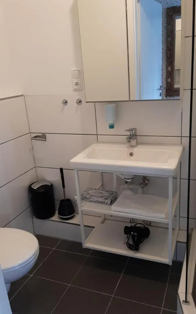 Apartment Ferienwohnung Stubenglueck 54, Zentrale Lage Im Schoenen Sasel Hamburg Germany